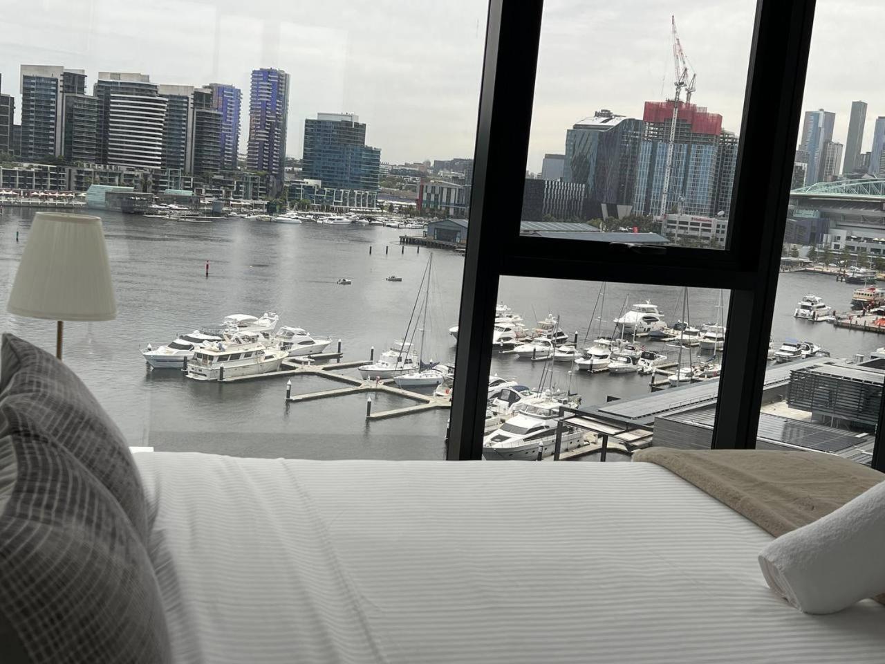 พาร์ส อพาร์ตเมนต์ คอลลินส์วาร์ฟ วอเตอร์ฟรอนต์ ด็อคแลนด์ Apartment เมลเบิร์น ภายนอก รูปภาพ
